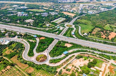 Open plots near ORR and IT hubs